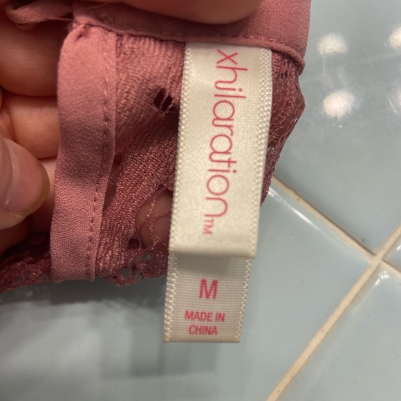 Xhilaration Lace Top - Picture 3 of 3